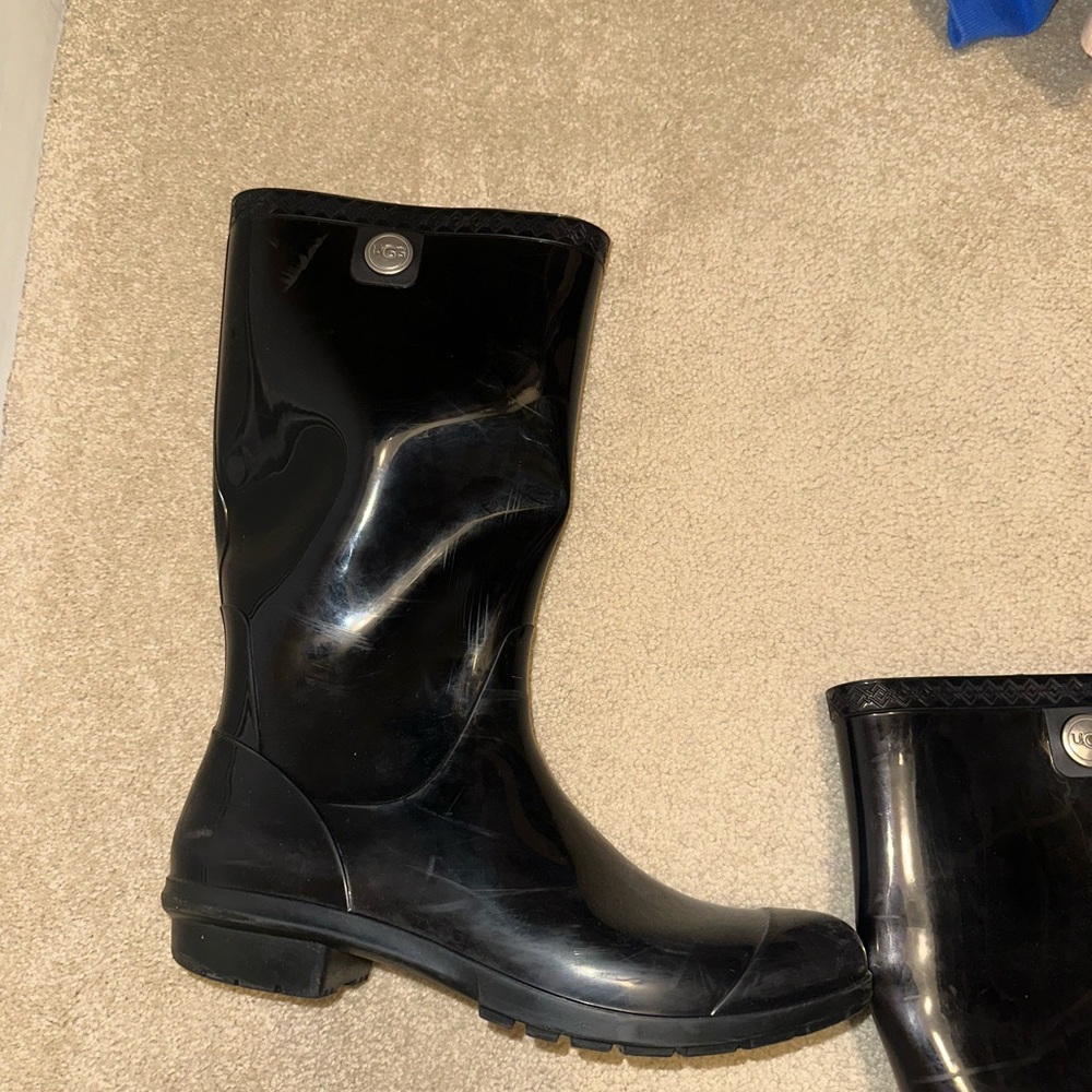 ugg rain boots